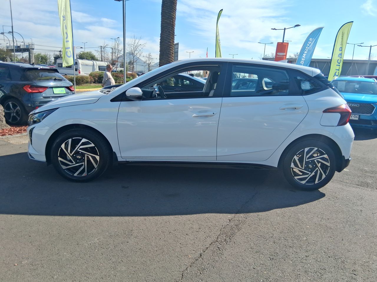 HYUNDAI - 4