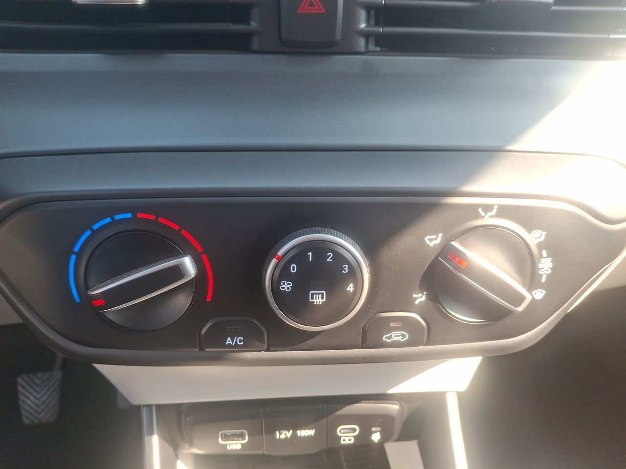 HYUNDAI - 29