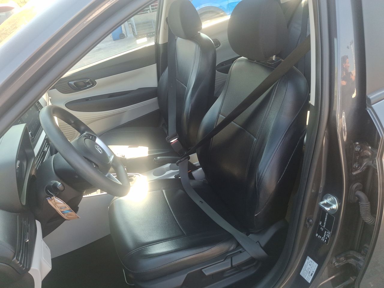 HYUNDAI - 23