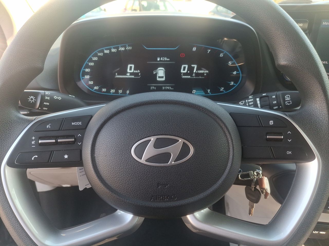 HYUNDAI - 25