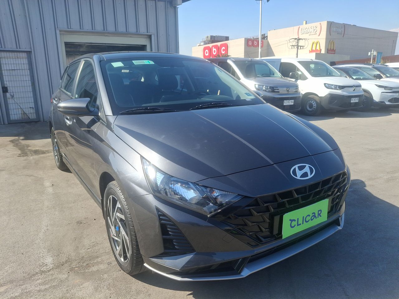 HYUNDAI - 1