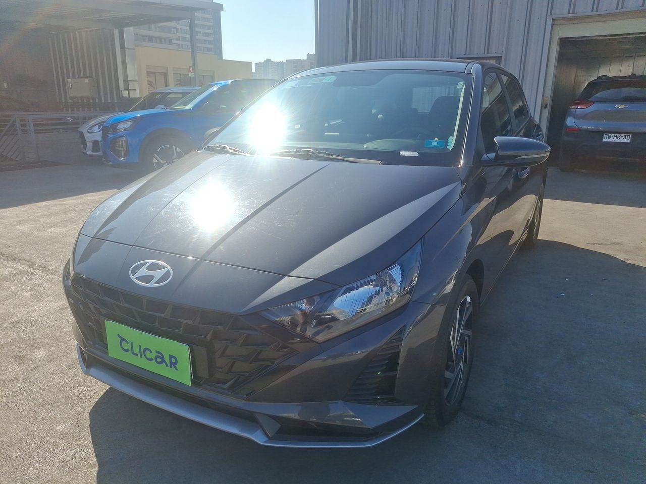 HYUNDAI - 3