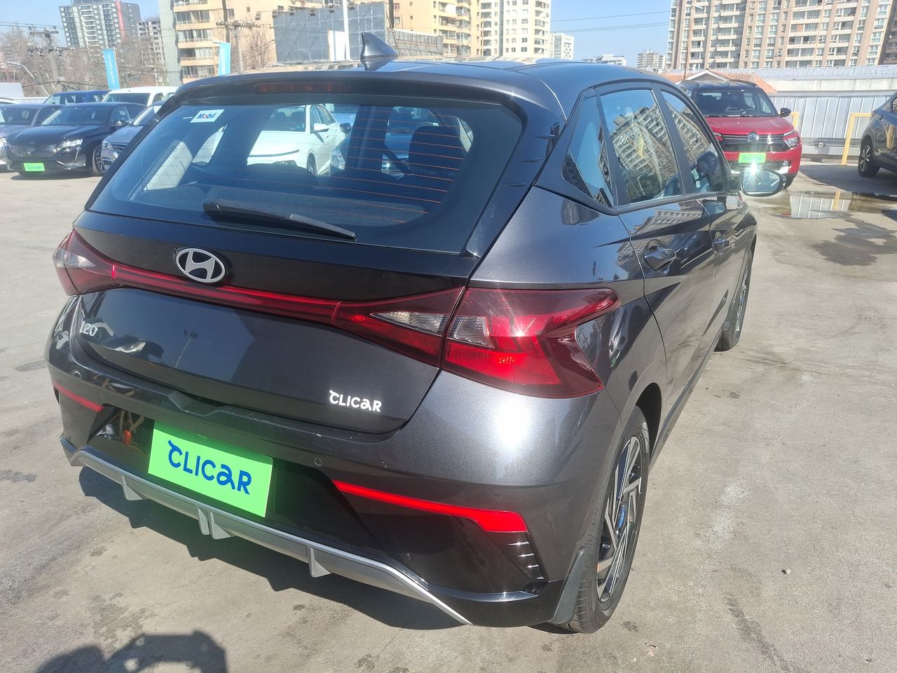 HYUNDAI - 7