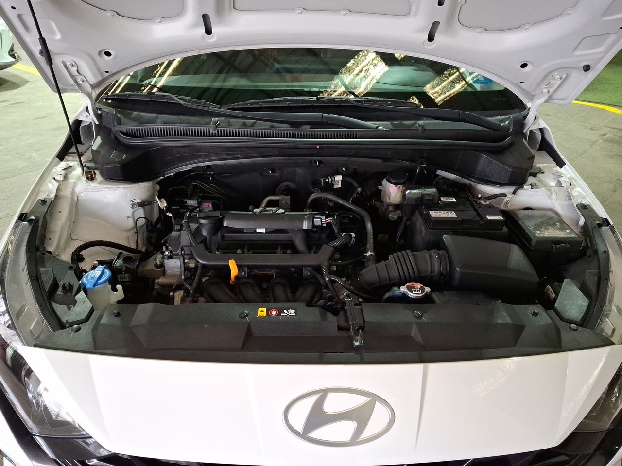 HYUNDAI - 18