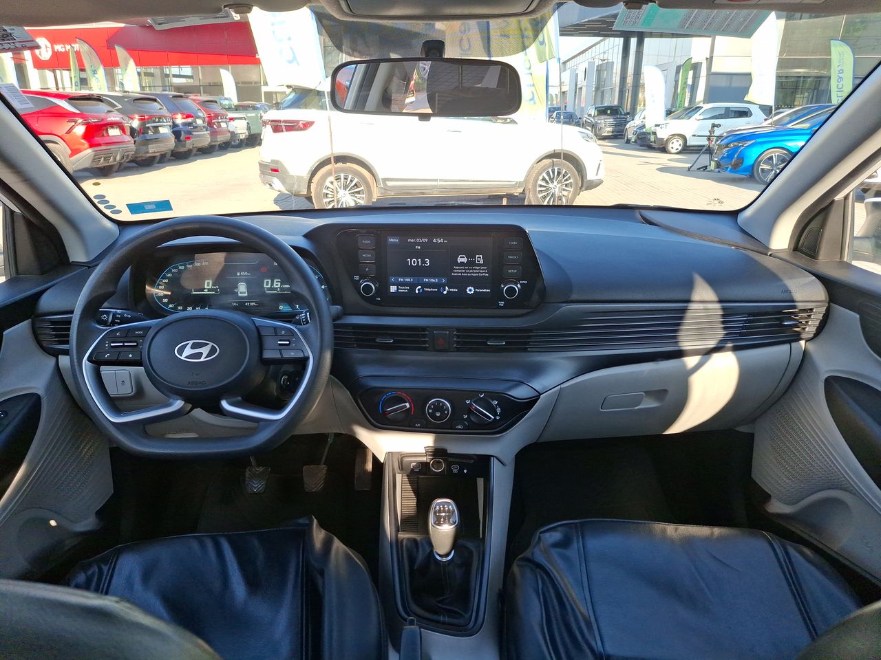 HYUNDAI - 30