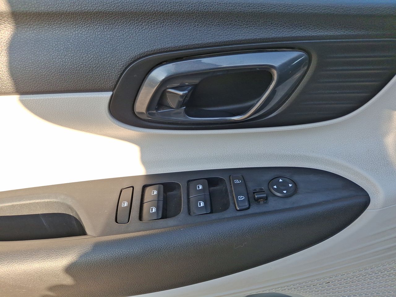 HYUNDAI - 21