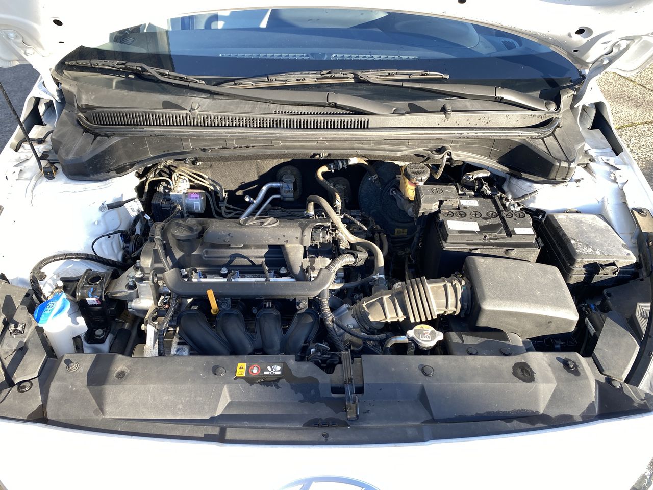 HYUNDAI - 18