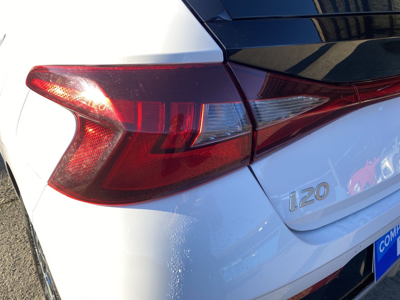 HYUNDAI - 20