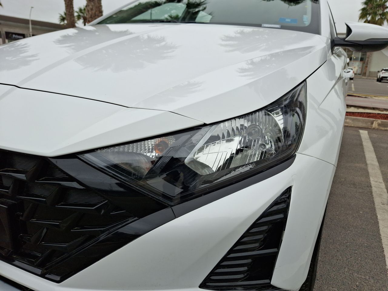 HYUNDAI - 18