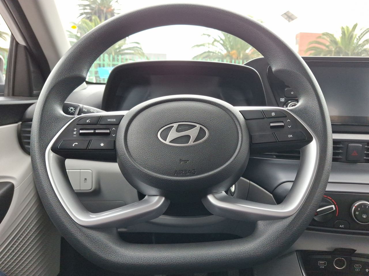 HYUNDAI - 24