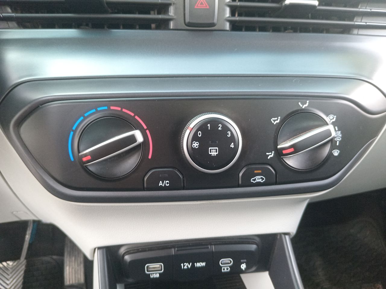 HYUNDAI - 30