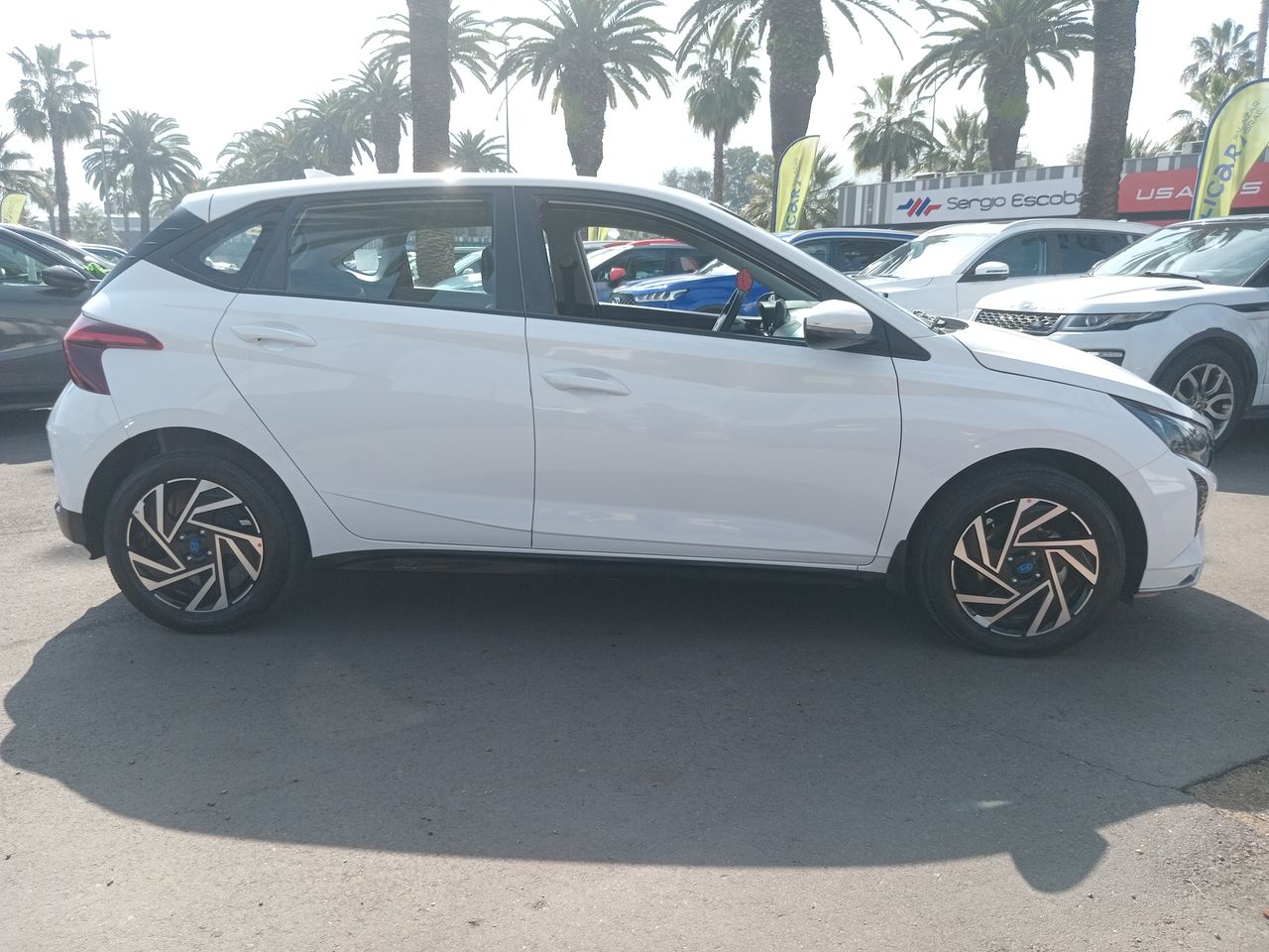 HYUNDAI - 8