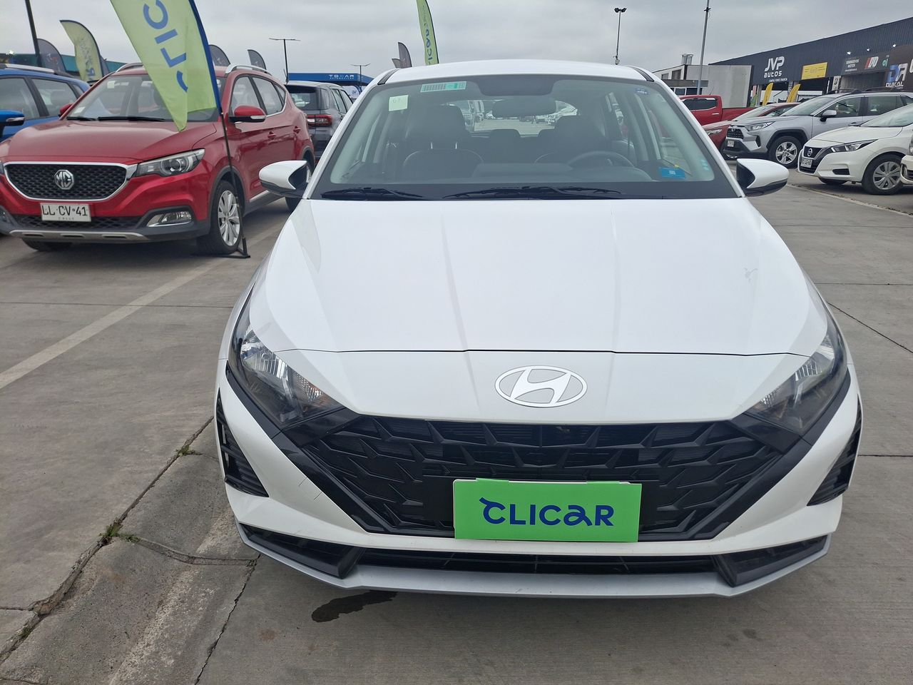 HYUNDAI - 2