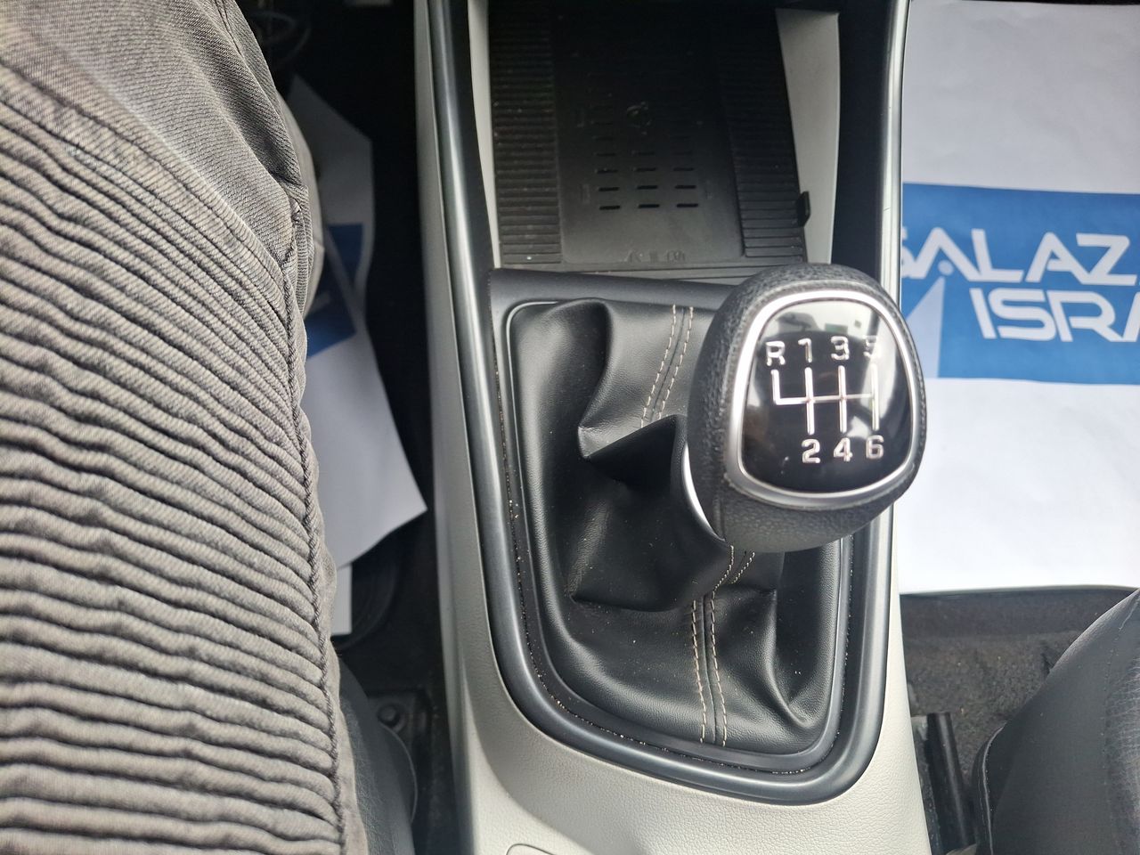 HYUNDAI - 28