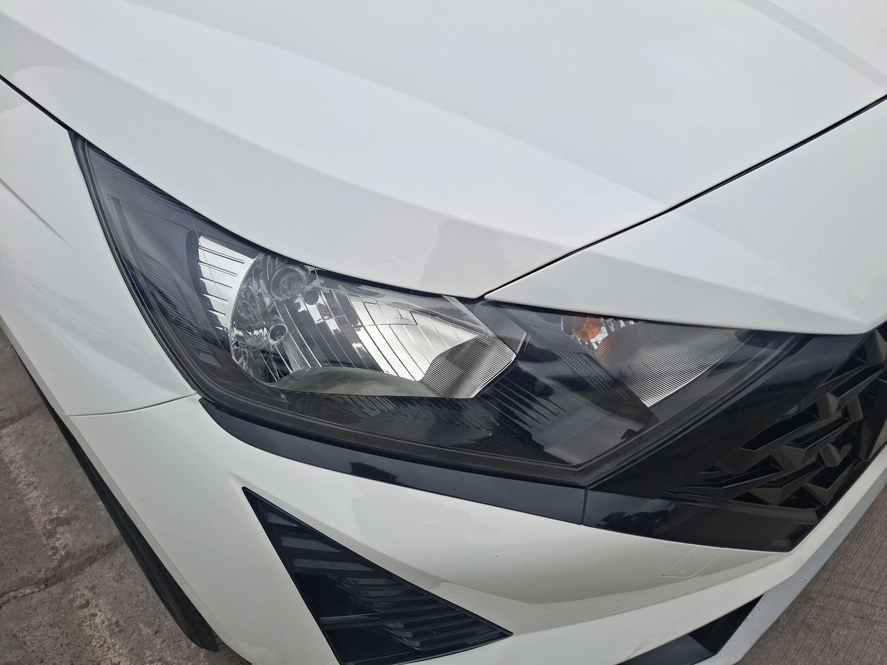 HYUNDAI - 18