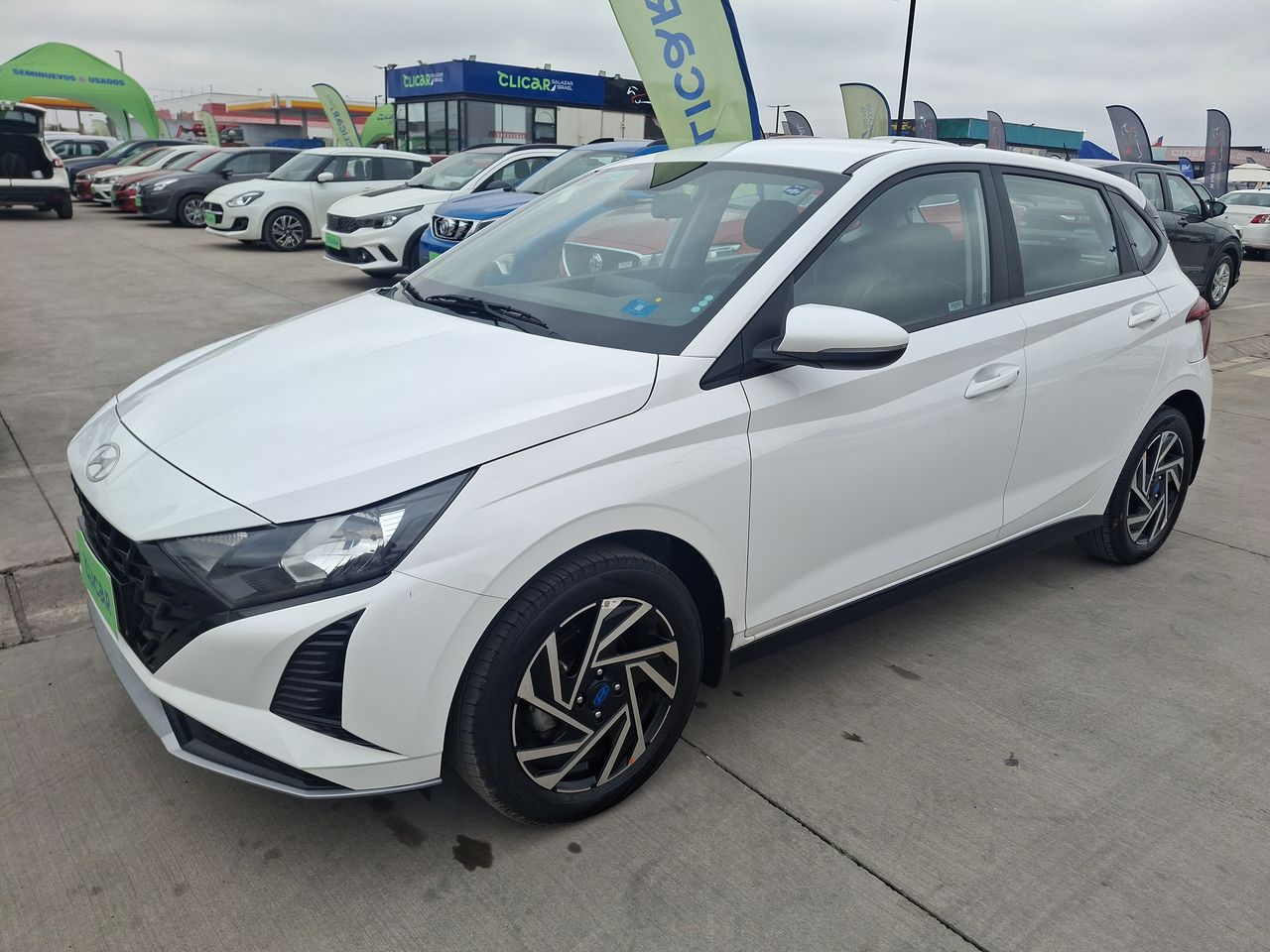 HYUNDAI - 3