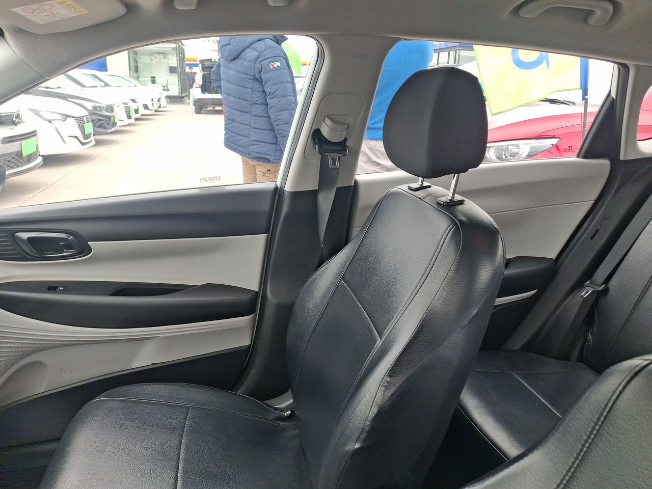 HYUNDAI - 11