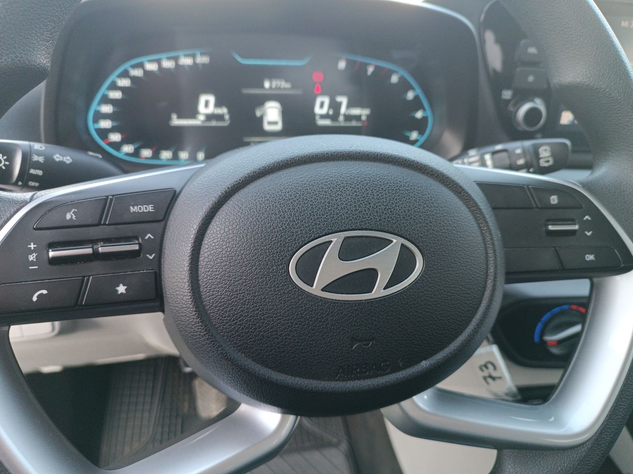 HYUNDAI - 26