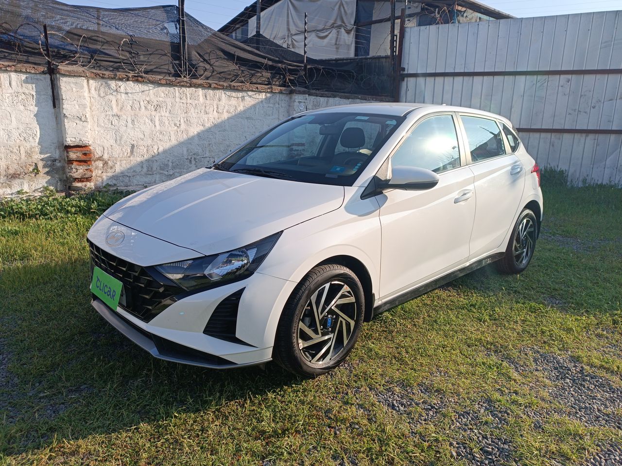 HYUNDAI - 3