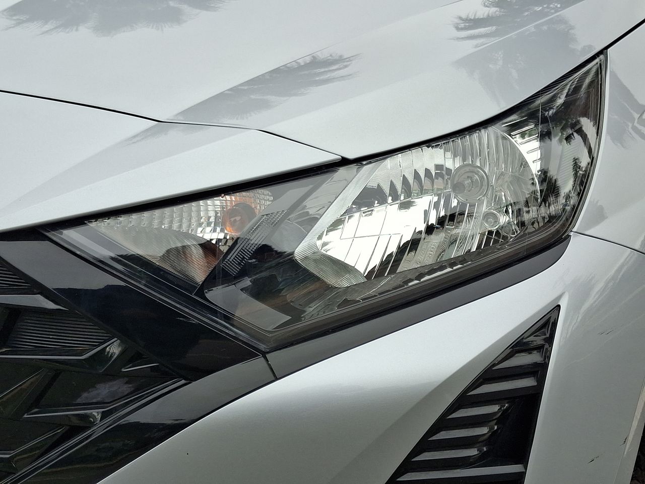 HYUNDAI - 18