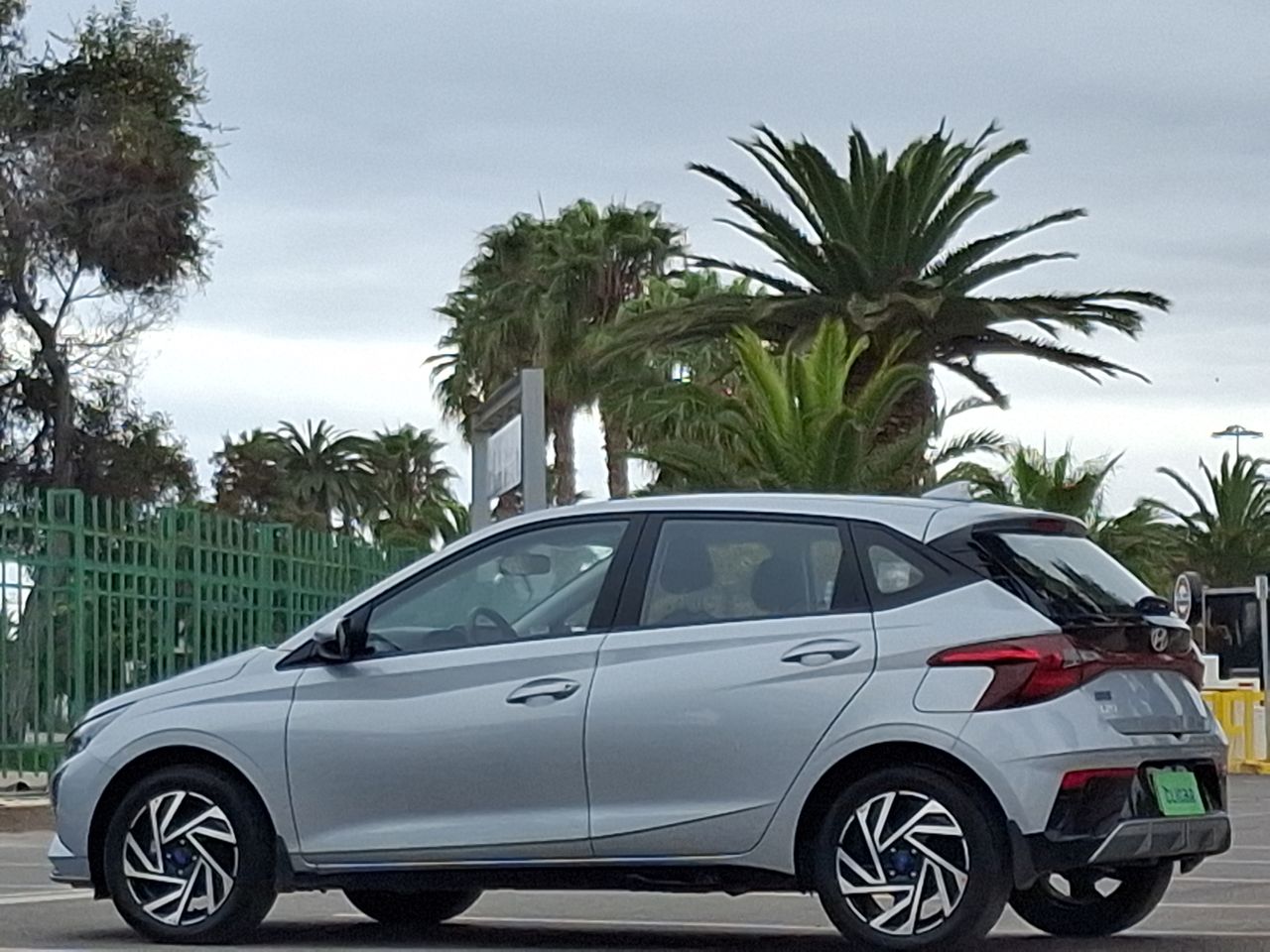 HYUNDAI - 4