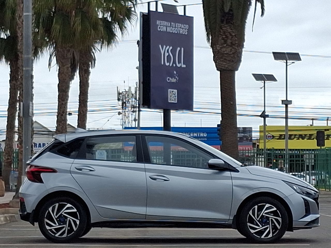 HYUNDAI - 8