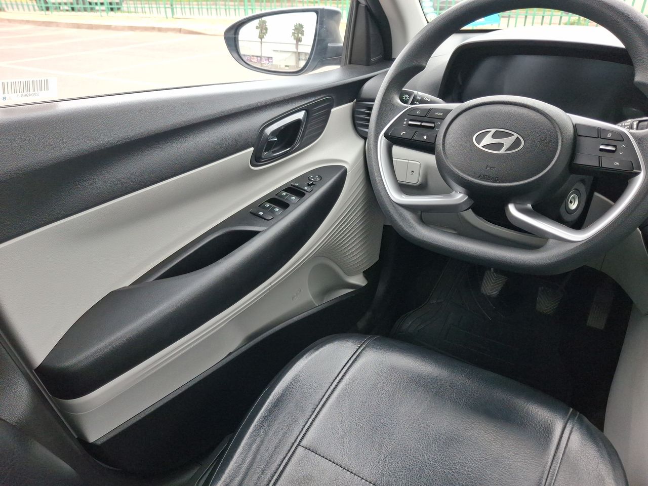 HYUNDAI - 16