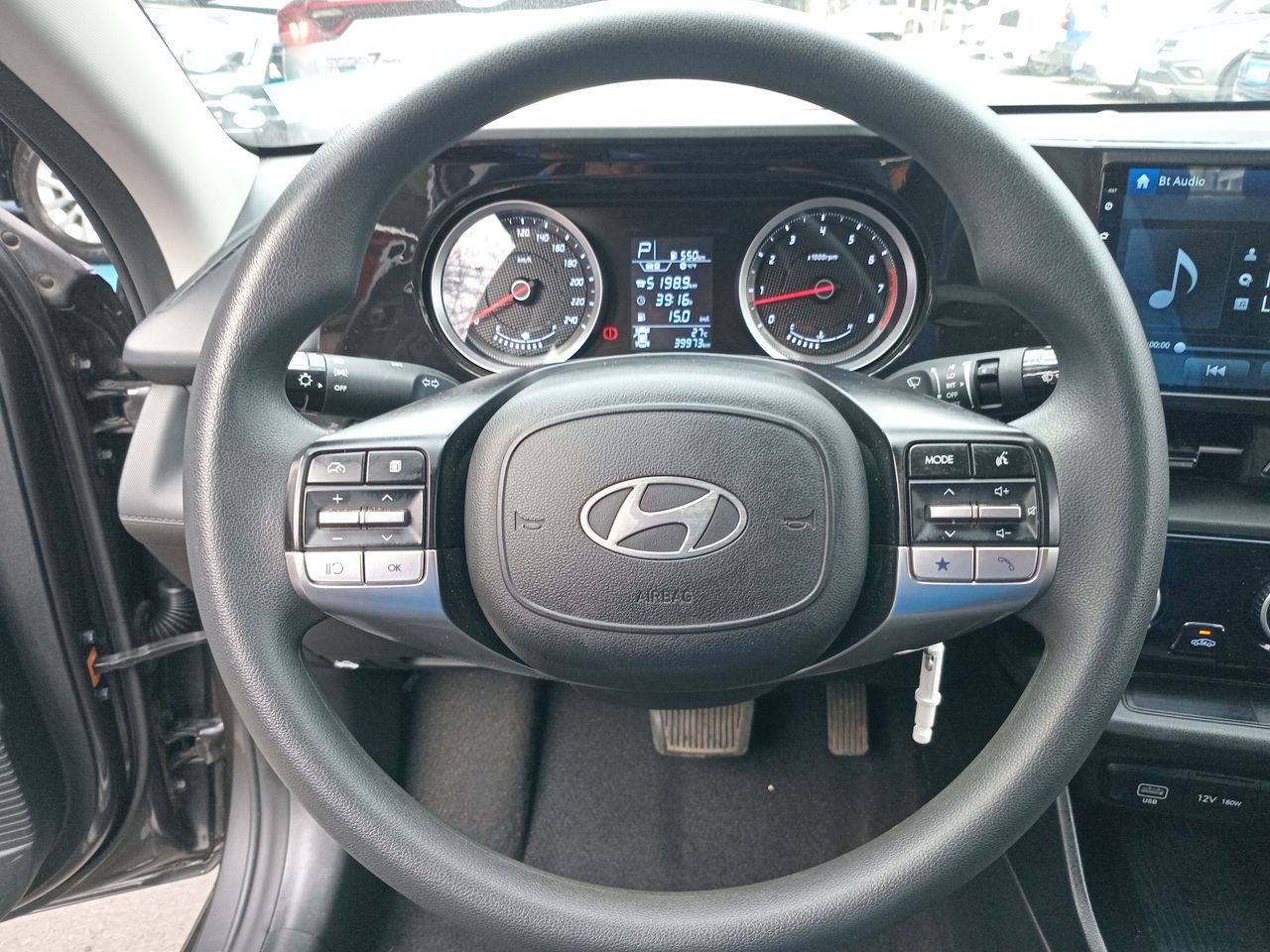 HYUNDAI - 24