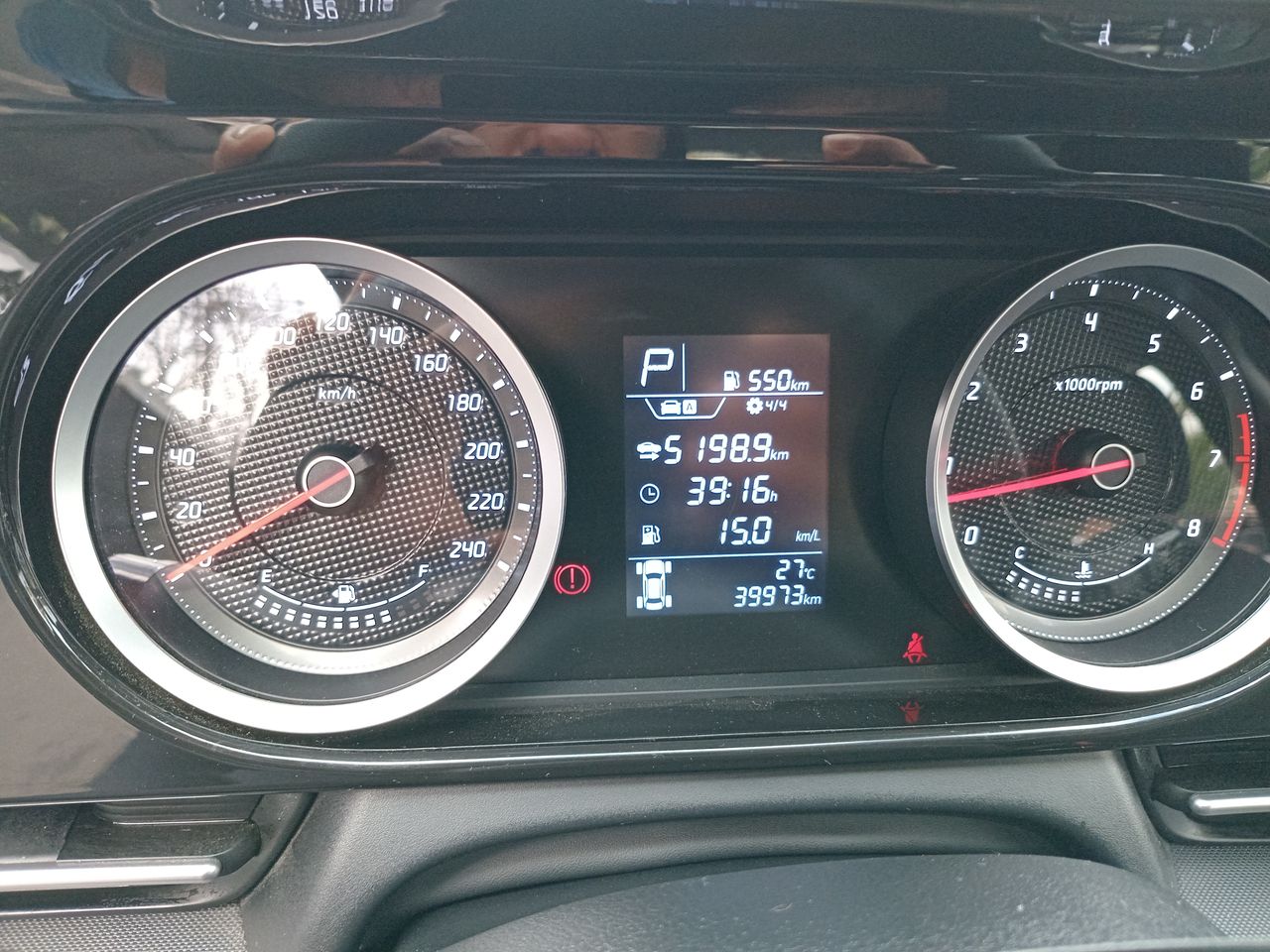 HYUNDAI - 25