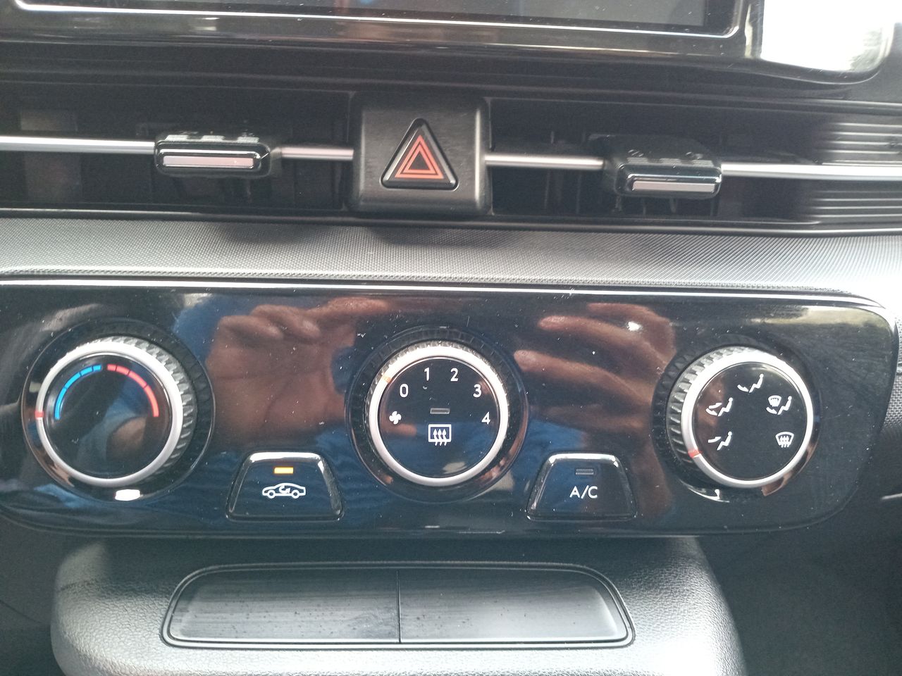 HYUNDAI - 28