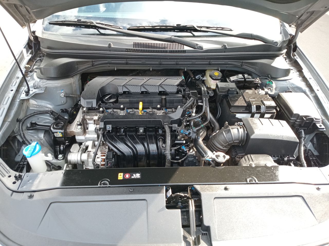 HYUNDAI - 16