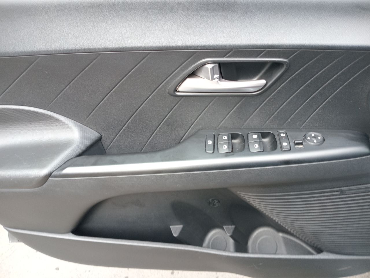 HYUNDAI - 21