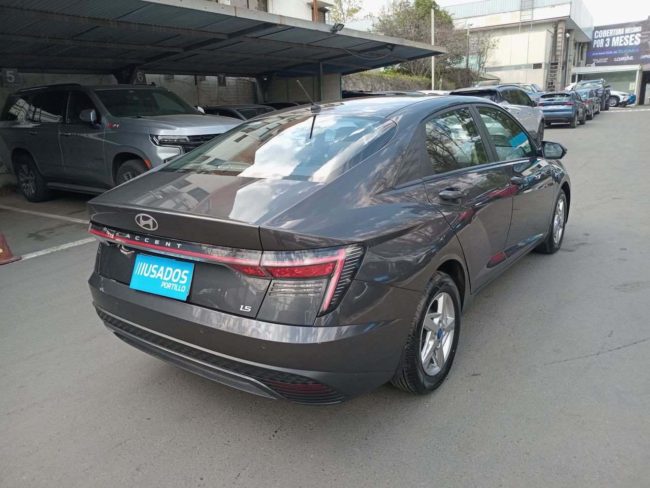 HYUNDAI - 7