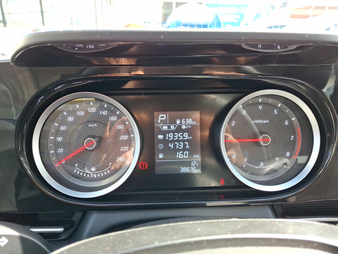 HYUNDAI - 27