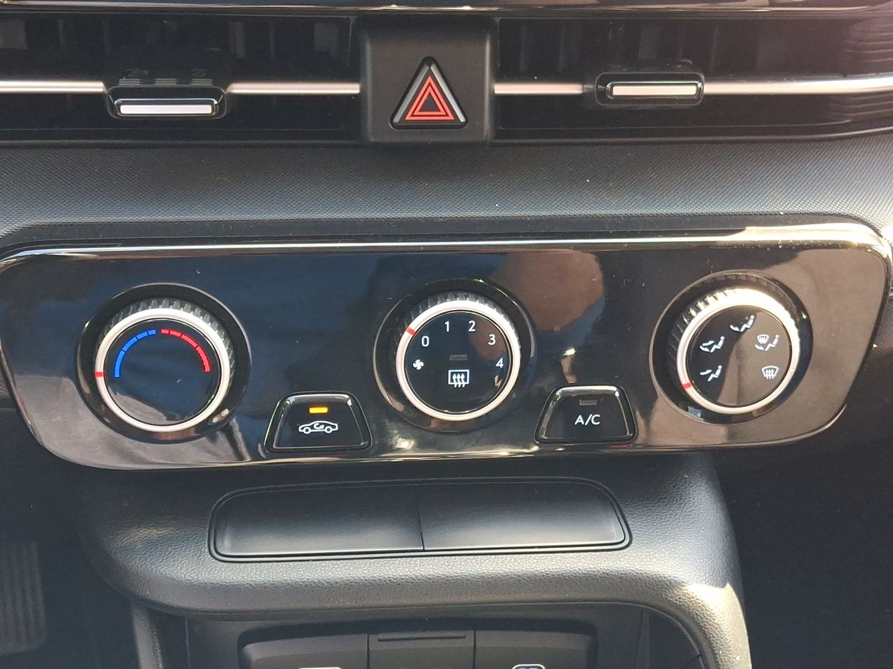 HYUNDAI - 30
