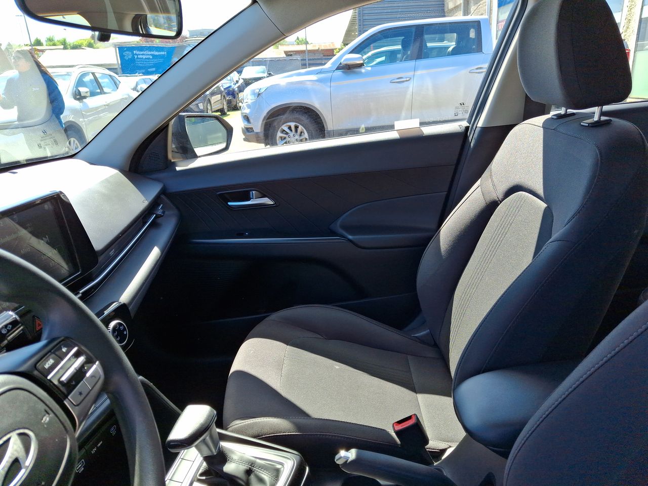 HYUNDAI - 33