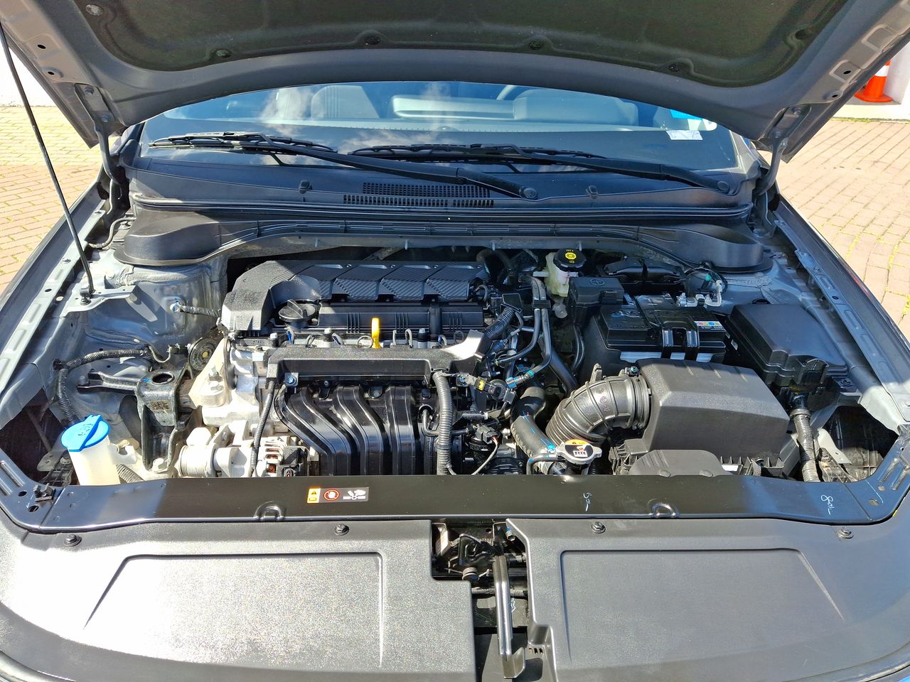HYUNDAI - 18