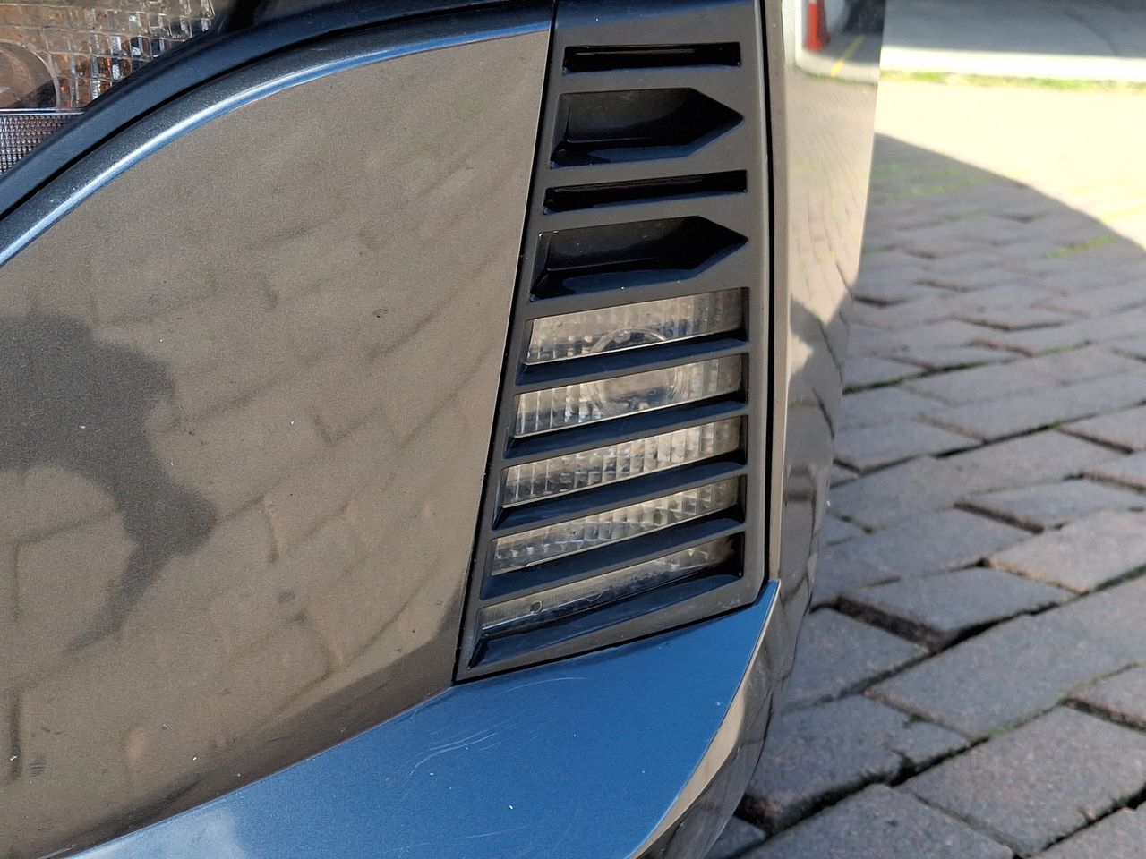 HYUNDAI - 20