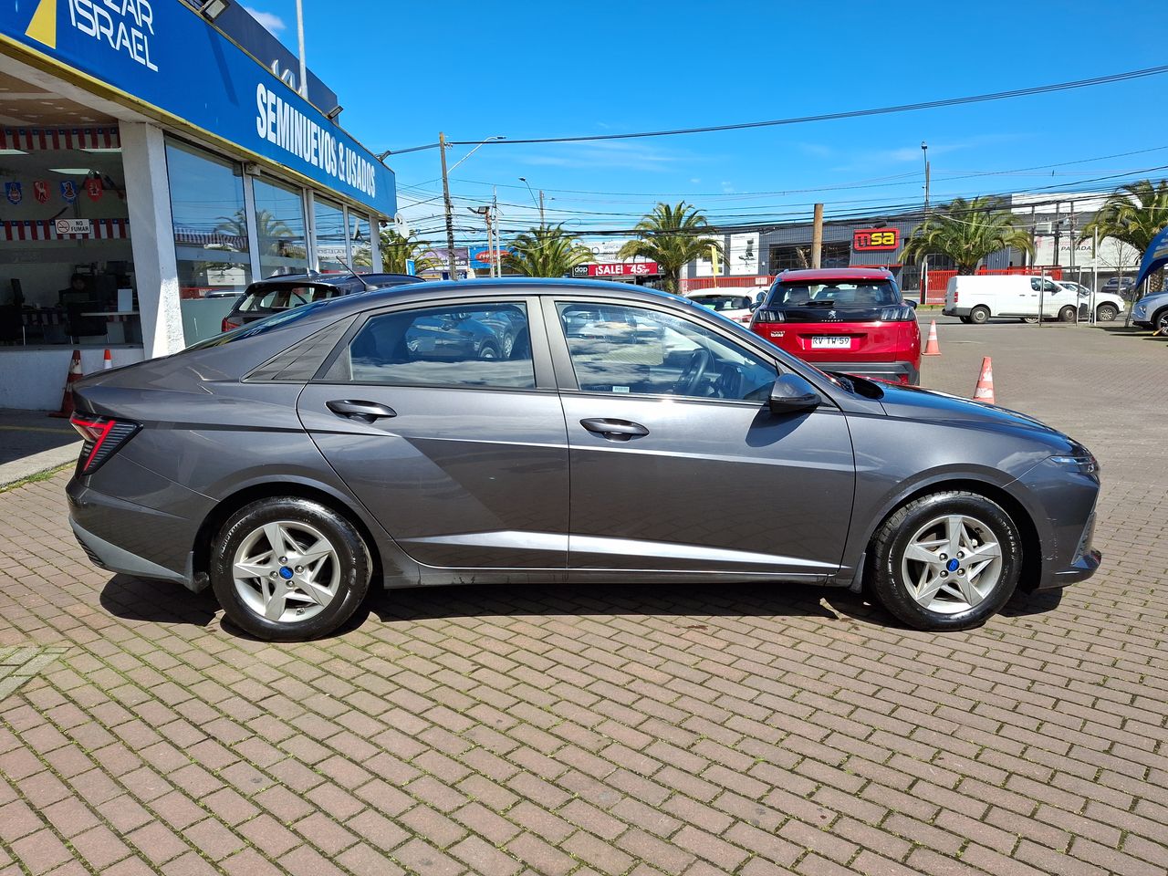 HYUNDAI - 8