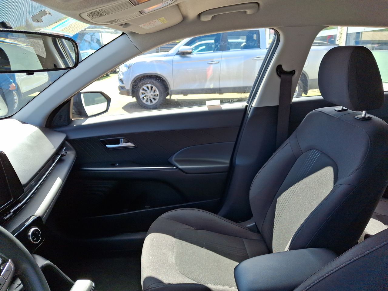 HYUNDAI - 10