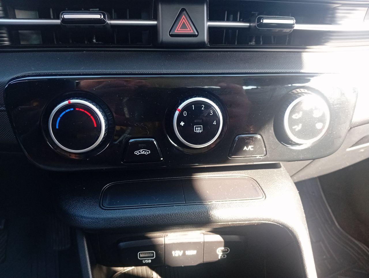 HYUNDAI - 28