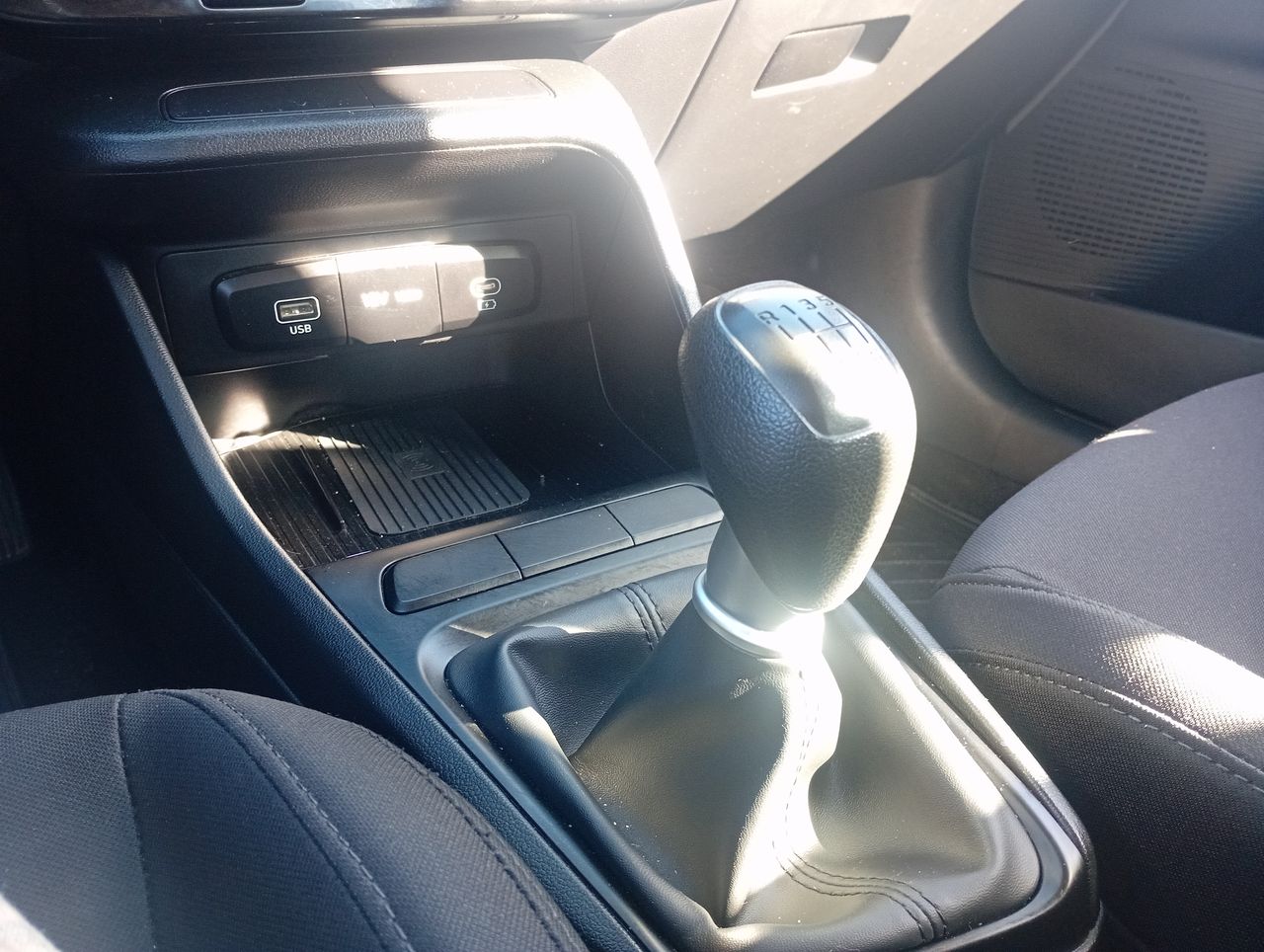 HYUNDAI - 29