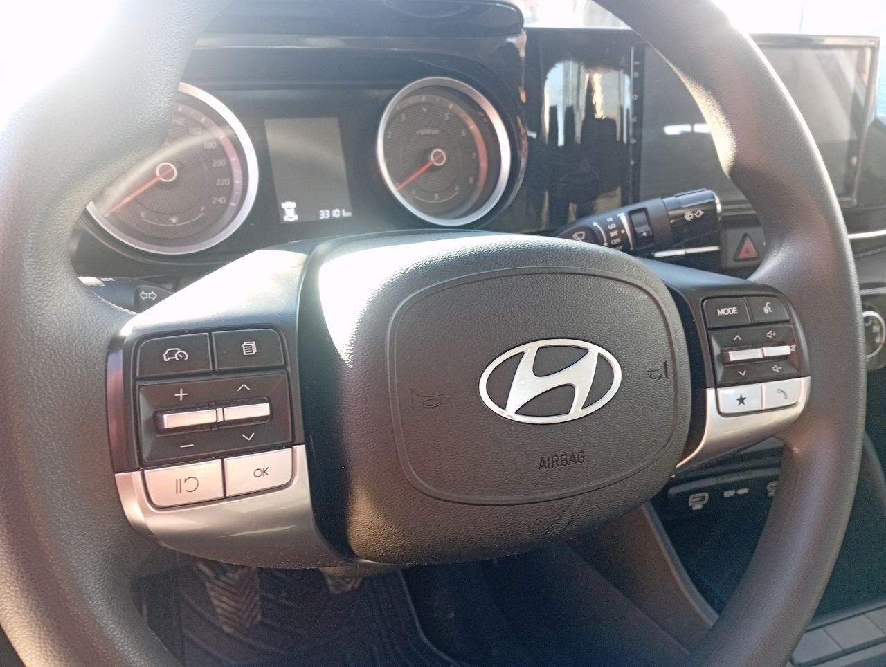 HYUNDAI - 25