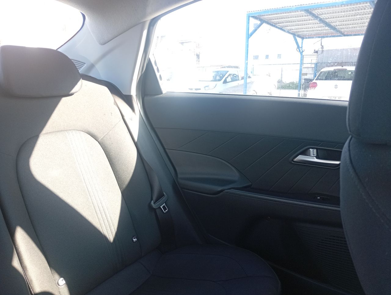 HYUNDAI - 12