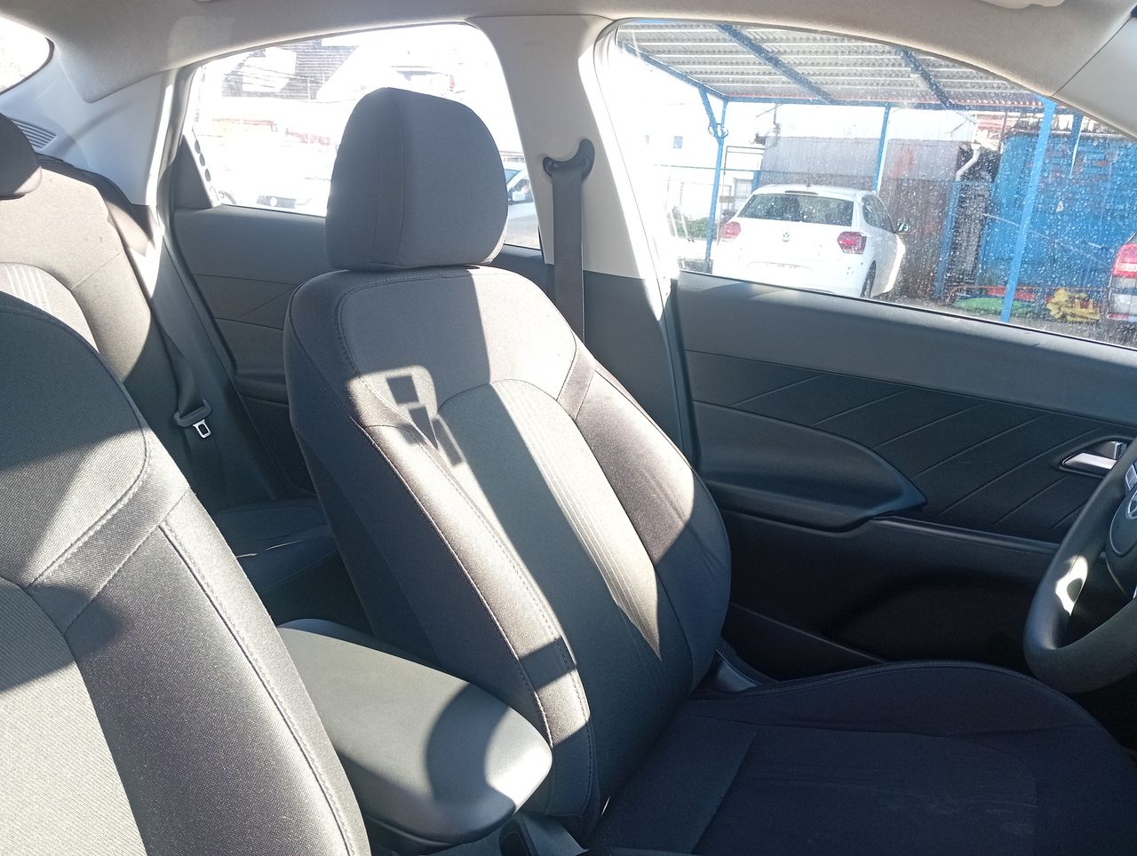 HYUNDAI - 13