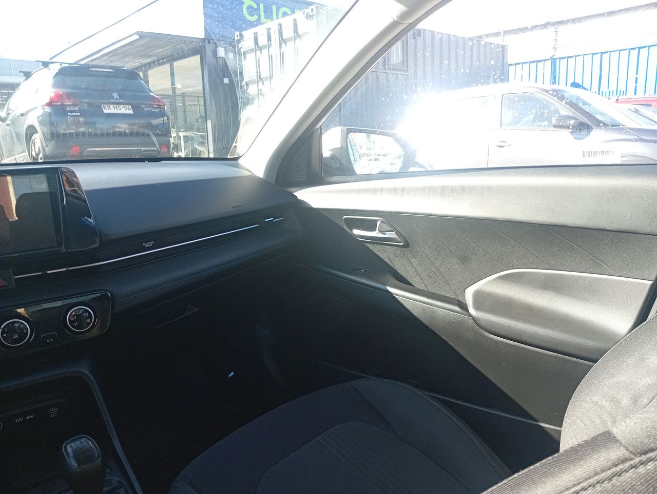 HYUNDAI - 16