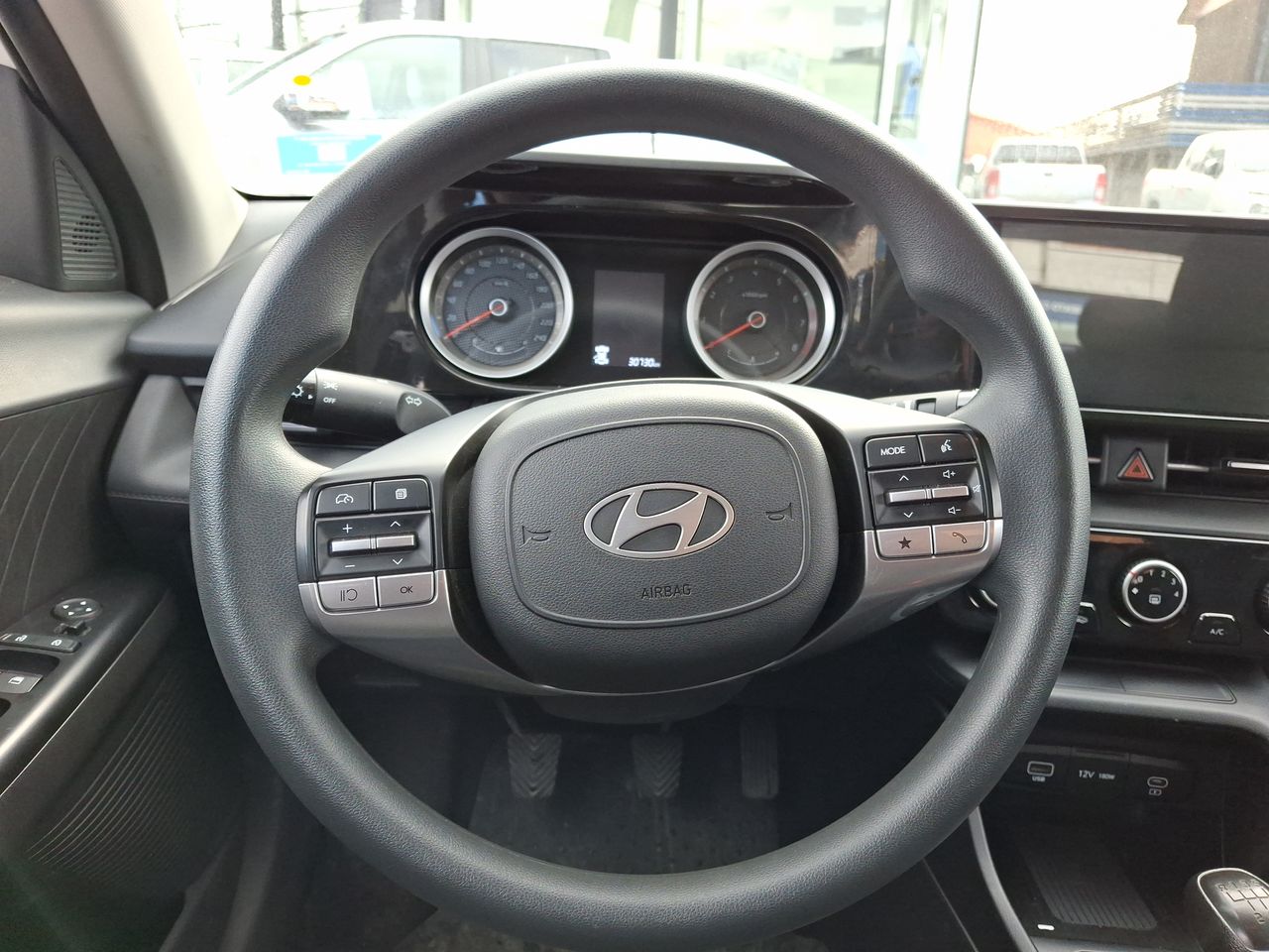 HYUNDAI - 26