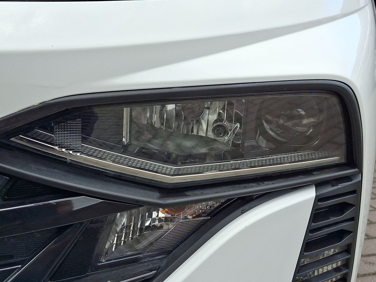 HYUNDAI - 19
