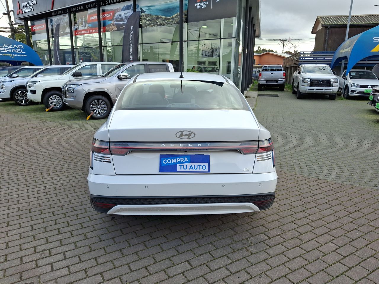 HYUNDAI - 6