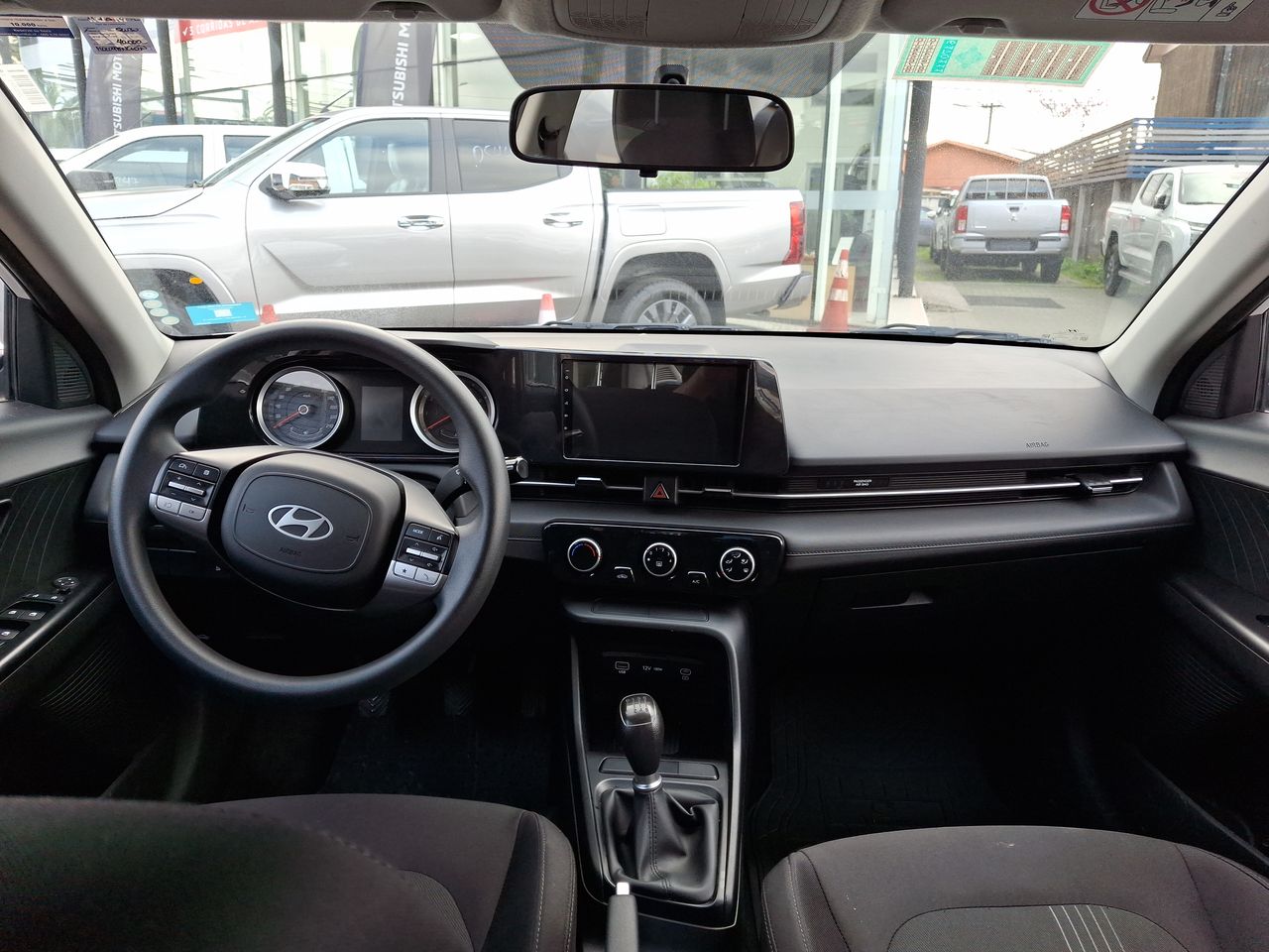 HYUNDAI - 9